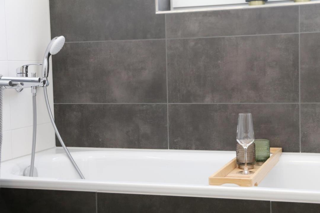 Diemelblick Acht - Ferienhaus Fuer 6 Personen Mit Sauna, Garten Und Dachterrasse Mit Panoramablick Heringhausen Buitenkant foto